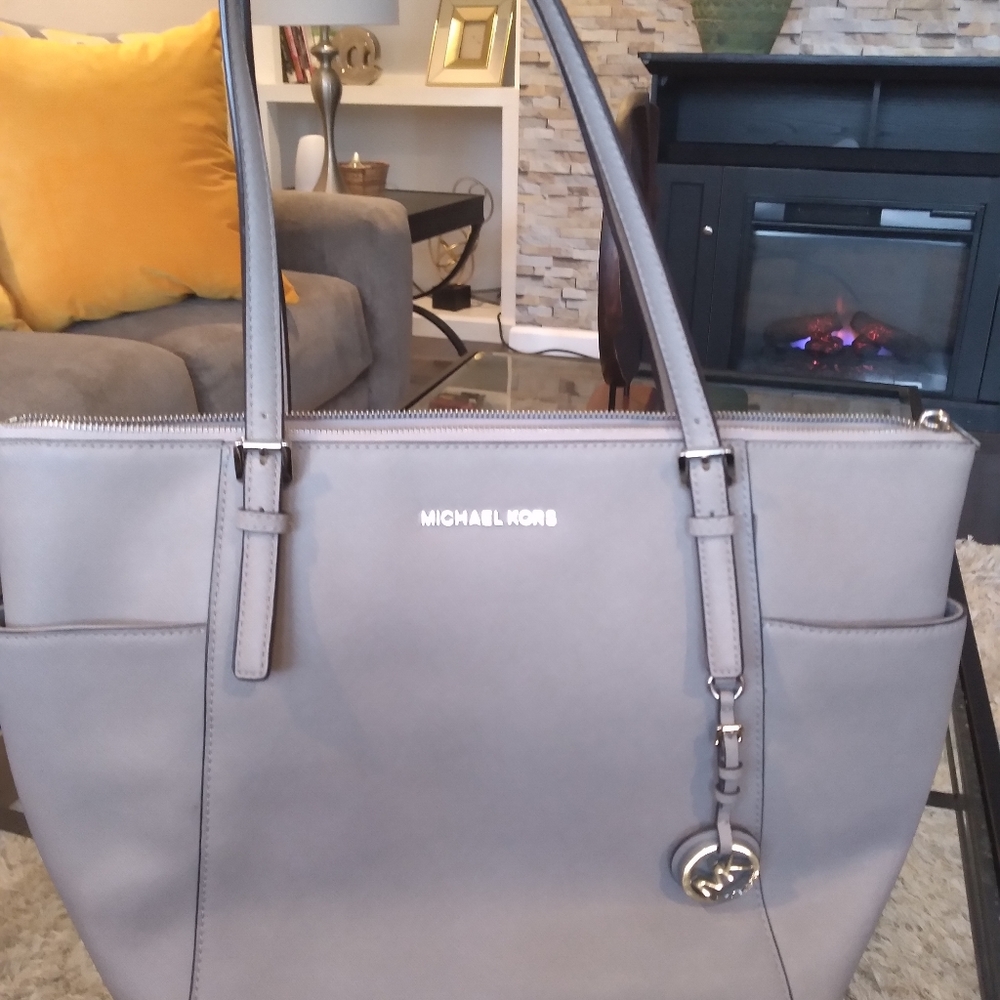 Micheal kors bag